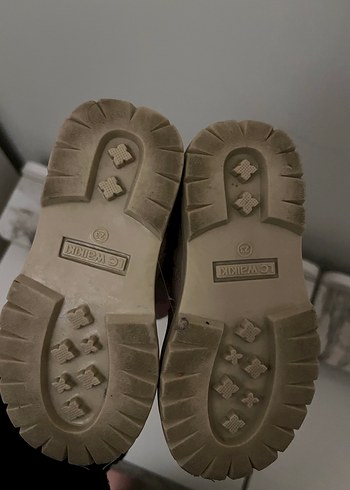 Kız Çocuk Bej Süet Kürklü Bot - Görsel 3