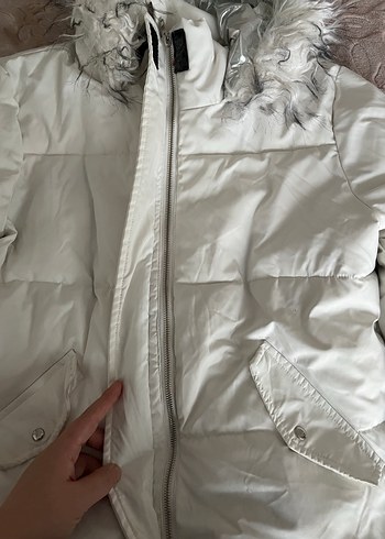 Kadın Beyaz Kürklü Midi Kışlık Mont - Görsel 3