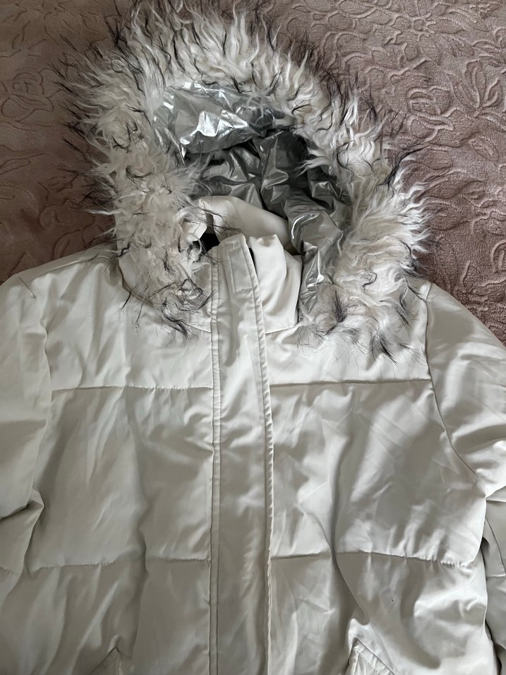 Kadın Beyaz Kürklü Midi Kışlık Mont - Görsel 2