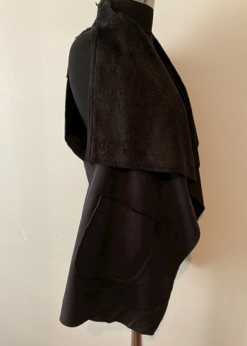 Siyah Süet Kürk Detaylı Kolsuz Yelek - Görsel 3