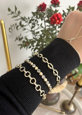 Zarif Altın Renkli Zincir Detaylı Kadın El Zinciri - Görsel 2