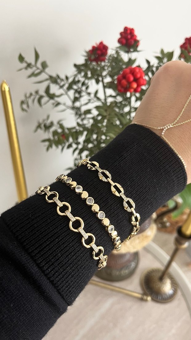 Zarif Altın Renkli Zincir Detaylı Kadın El Zinciri - Görsel 2