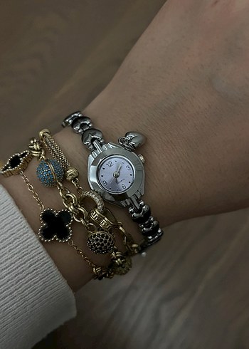 Klasik Kadın Altın Renkli Kemerli Saat - Görsel 3