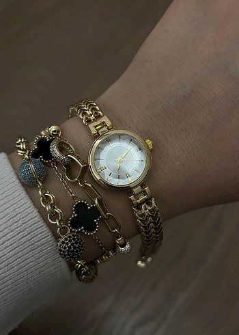 Klasik Kadın Altın Renkli Kemerli Saat - Görsel 5