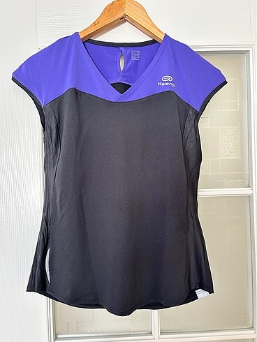 Decathlon t-shirt