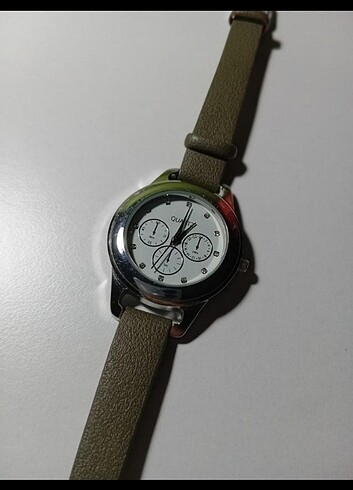Quartz saat