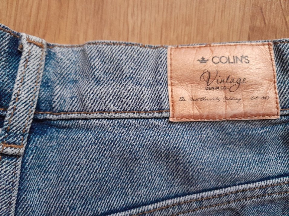 Nakışlı Düğmeli Mavi Kot Şort - Görsel 5