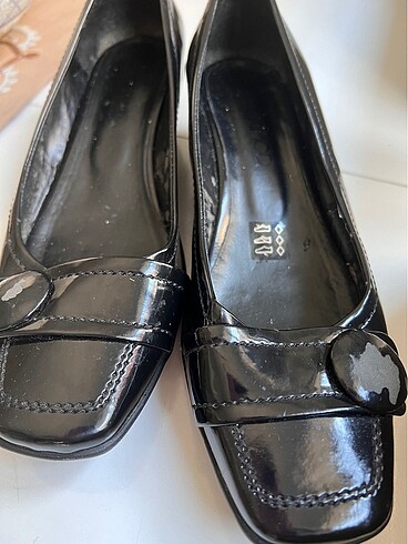 Derimod Derimod siyah dolgu topuklu rugan ayakkabı