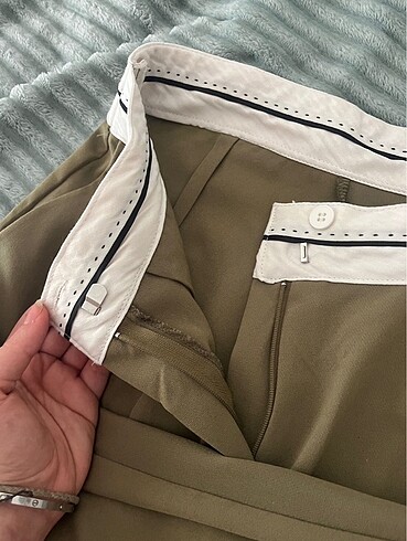 Zara Haki yeşil kumaş pantolon