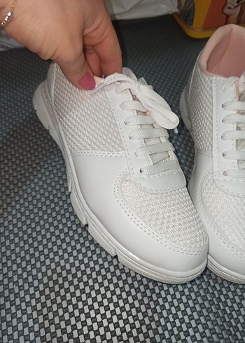 Beyaz Bağcıklı Kadın Spor Ayakkabı - Görsel 5