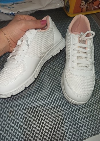 Beyaz Bağcıklı Kadın Spor Ayakkabı - Görsel 6