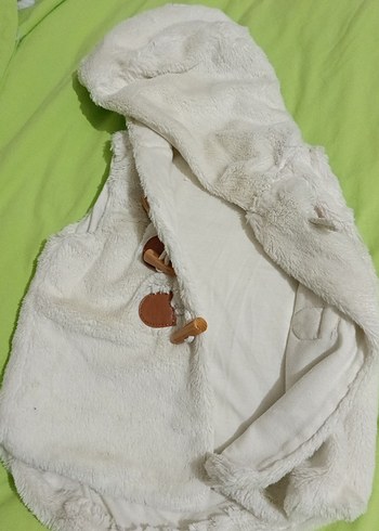 Kapüşonlu Beyaz Kürklü Kız Yeleği - Görsel 4