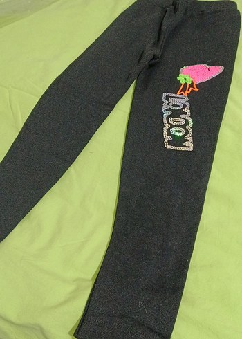 Kız Çocuk Siyah Baskılı Tayt - Görsel 3