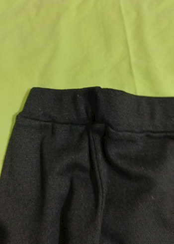 Kız Çocuk Siyah Baskılı Tayt - Görsel 4