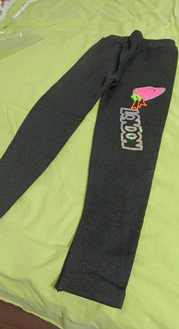 Kız Çocuk Siyah Baskılı Tayt - Görsel 3