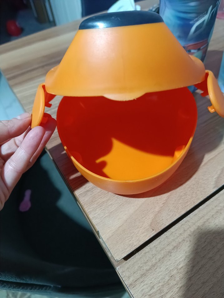 Renkli Çocuk Bardakları ve Saklama Kutuları - Görsel 3