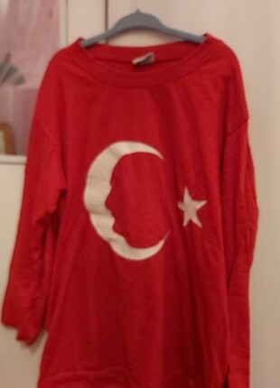 Turk Bayrağı ve Atatürk silueti uzun kollu tshirt