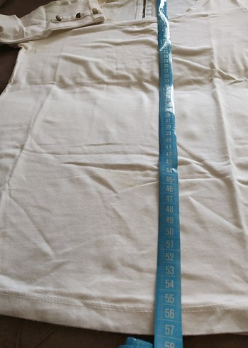 Düğmeli Beyaz kapri Kollu Tişört - Görsel 2