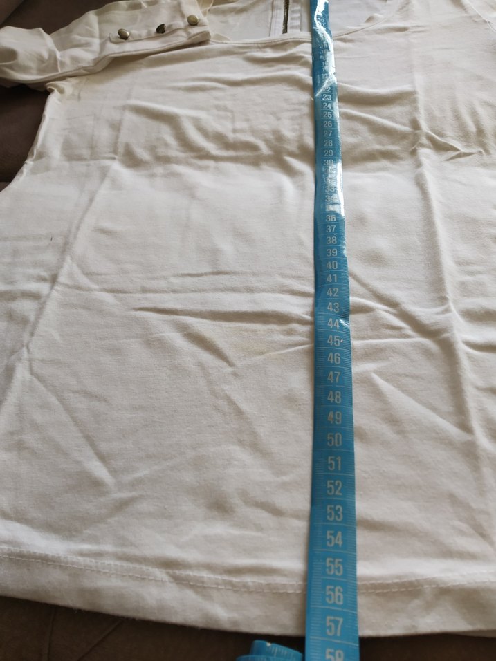 Düğmeli Beyaz kapri Kollu Tişört - Görsel 2