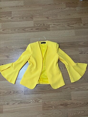Zara Sarı Ceket