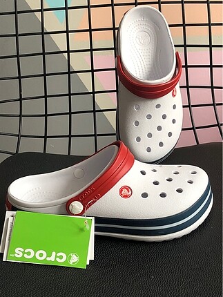 crocs