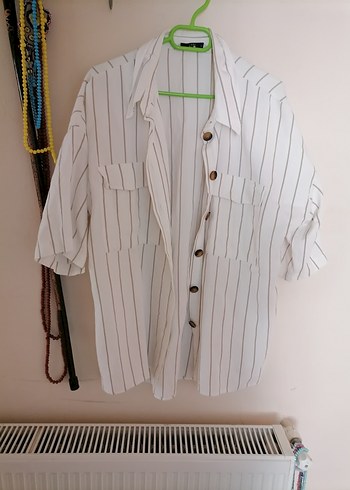 Düğmeli Kısa Kollu Beyaz Keten Gömlek - Görsel 4