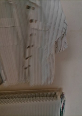 Düğmeli Kısa Kollu Beyaz Keten Gömlek - Görsel 2