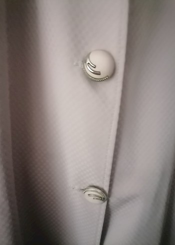 Bej Kadın Uzun Düğmeli Klasik Kaban - Görsel 3