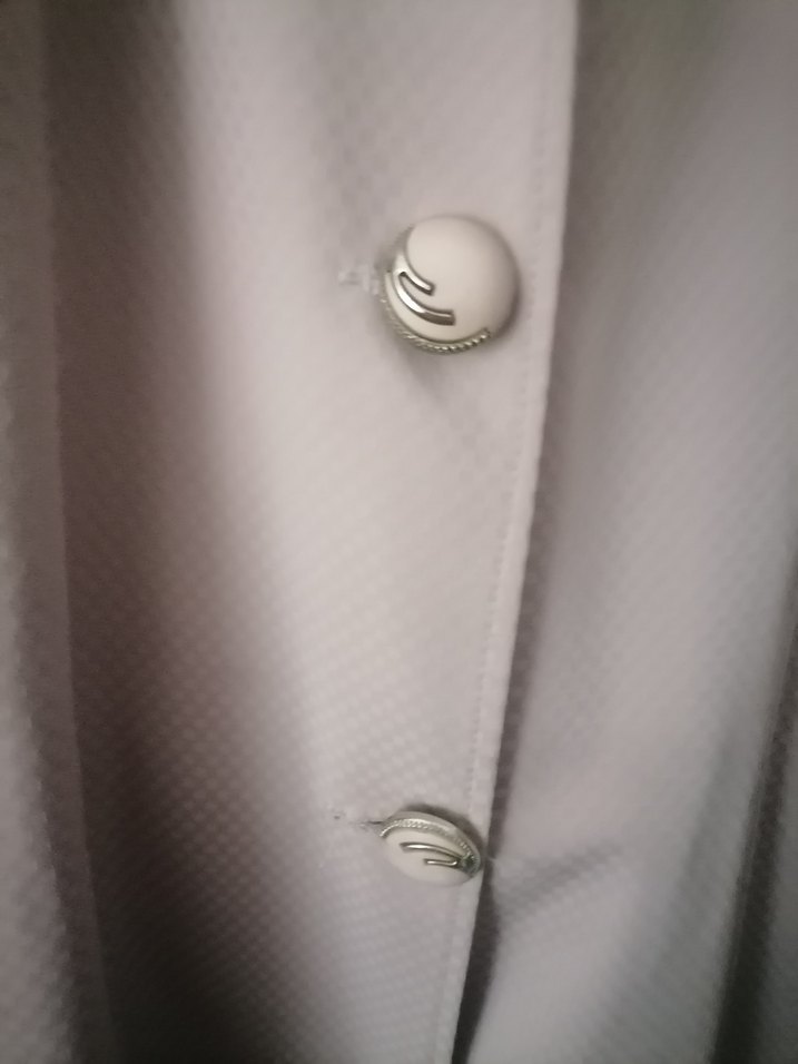 Bej Kadın Uzun Düğmeli Klasik Kaban - Görsel 3