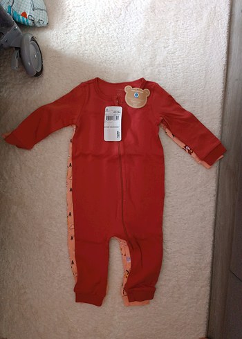 Kız Bebek Kırmızı Fermuarlı Tulum