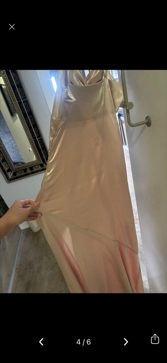 Bej Uzun Saten Elbise V Yakalı - Görsel 3