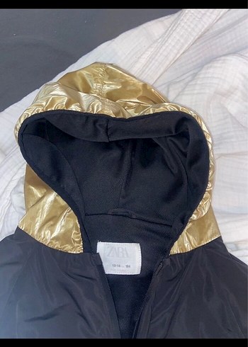 Altın Renk Kapüşonlu Midi Erkek Çocuk Ceket - Görsel 2