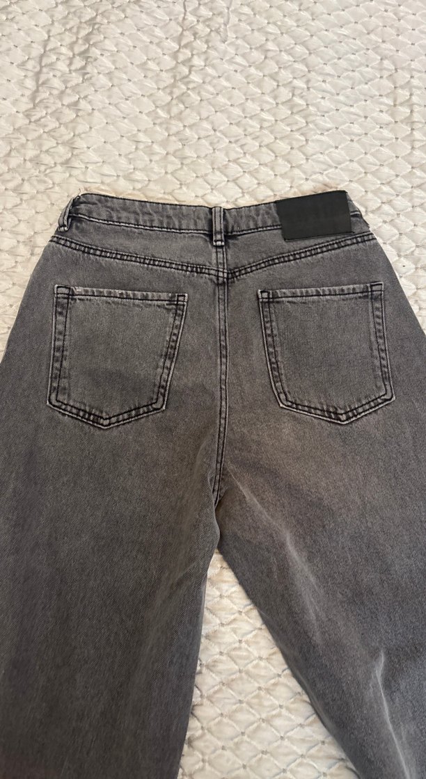 Bershka Gri Salaş Kesim Kadın Kot Pantolon - Görsel 3