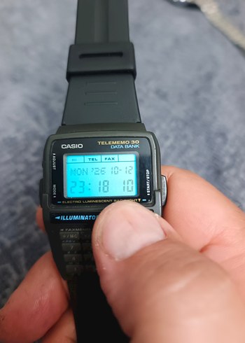 Casio Telememo 30 Retro Dijital Saat Sorunsuz