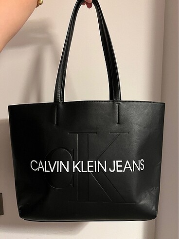 Calvin Klein Kol Çantası