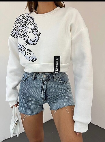 Beyaz crop sweat