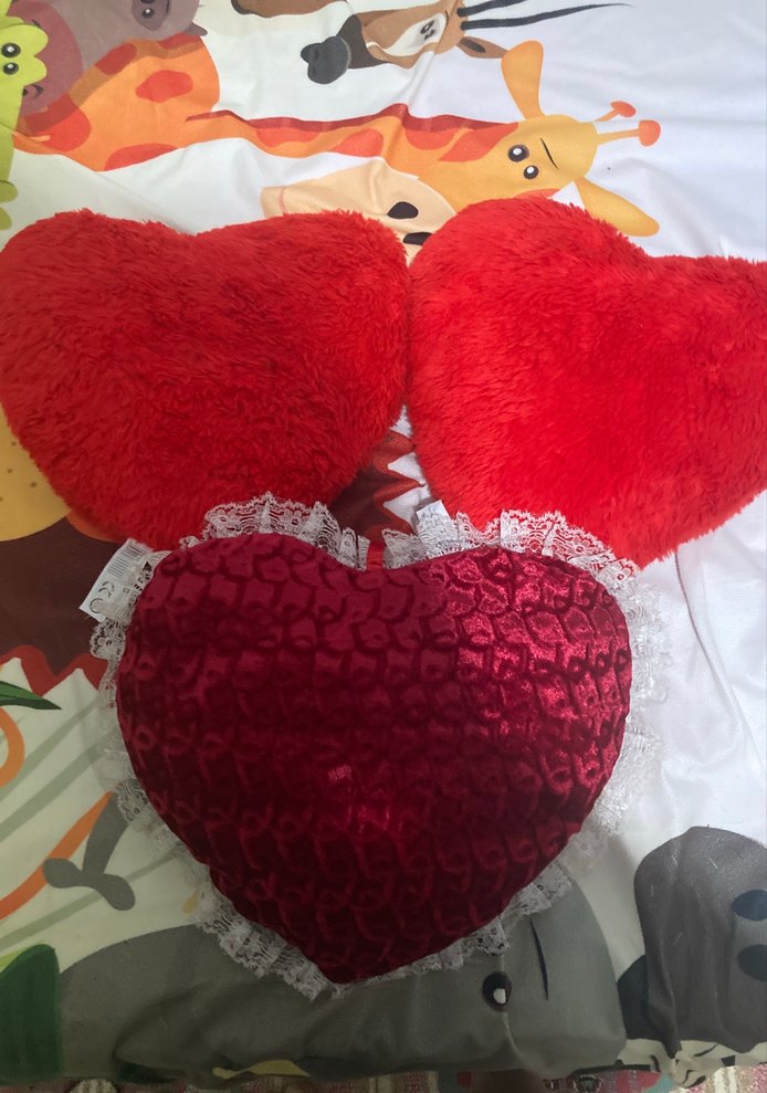 3 adet peluş kalpli yastık - Görsel 4