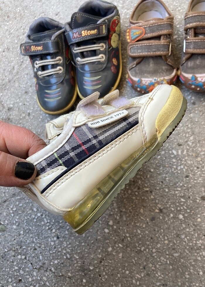 3 adet ayakkabı - Görsel 4