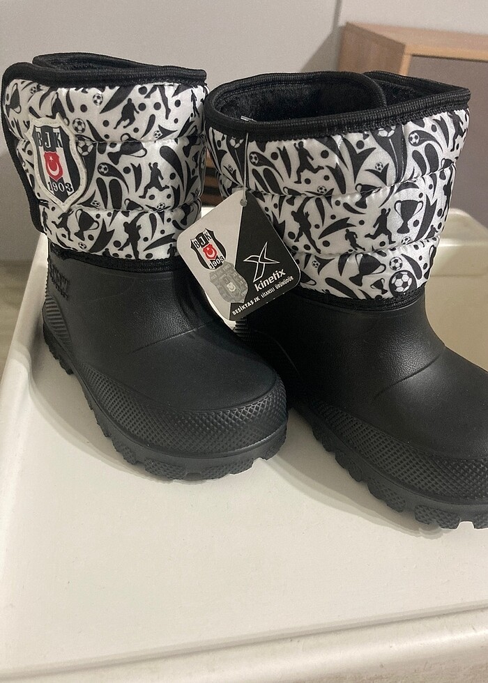 Bjk lisanslı çocuk yağmur çizmesi - Görsel 2