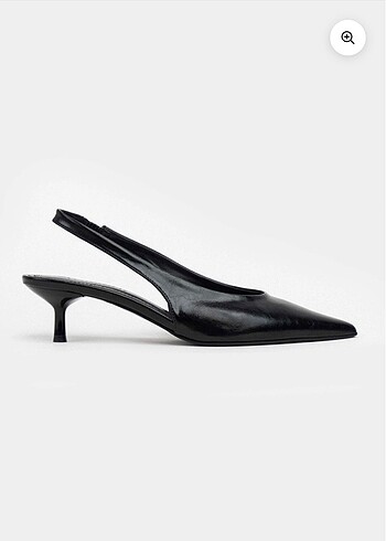 Kitten heels