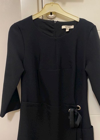 Koton Siyah Midi Fitted Elbise