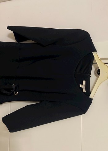 34 Beden siyah Renk Siyah Midi Fitted Elbise