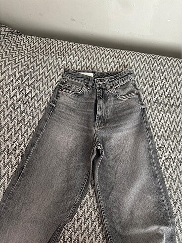 32 Beden Zara 32 beden straight jean