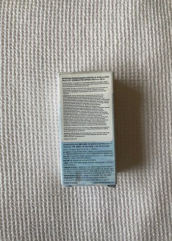 Skin1004 Madagascar Centella Güneş Koruyucu Stick - Görsel 3