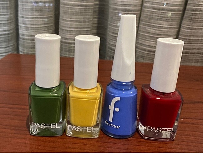 Pastel ve flormar oje