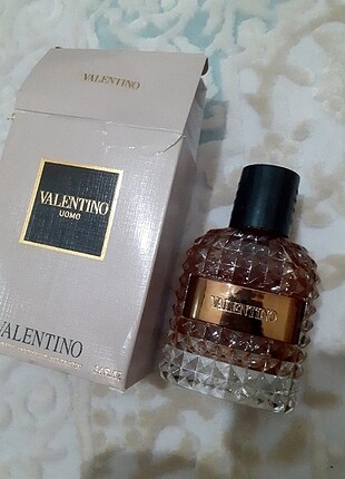  Beden Valentino erkek parfüm 