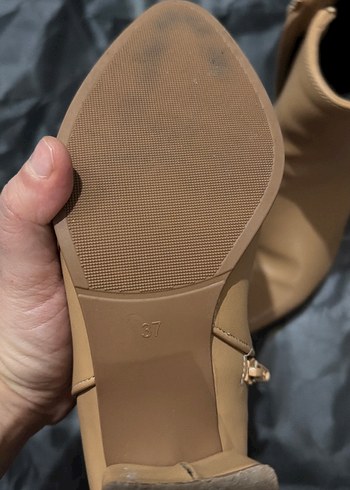 Bej Deri Tokalı Blok Topuk Kadın Bot - Görsel 5