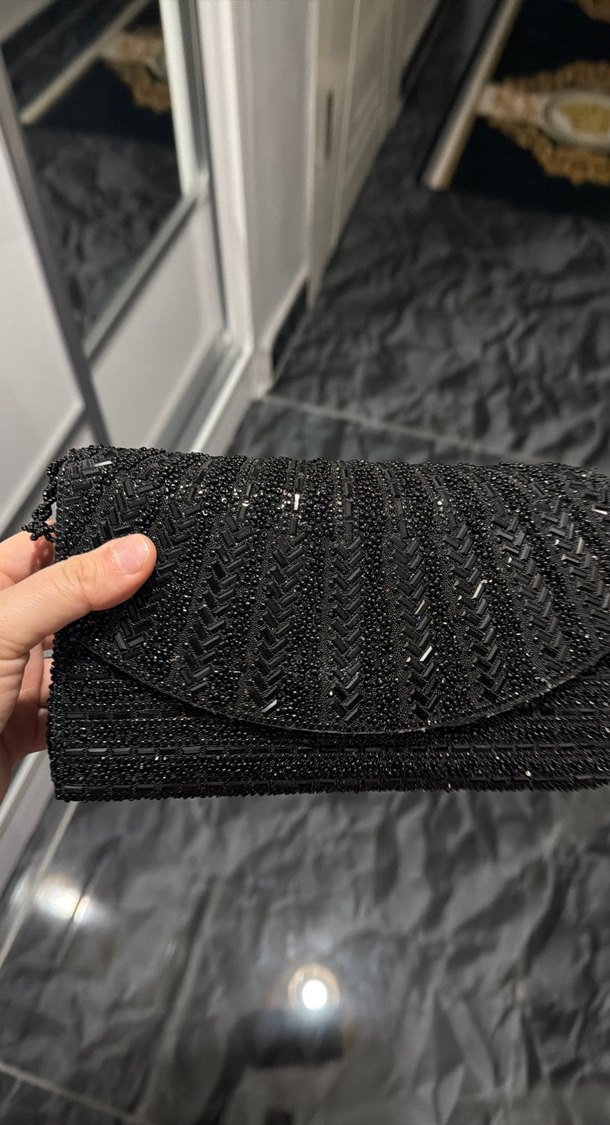 Boncuk İşlemeli Siyah Kadın Portföy Çanta - Görsel 4