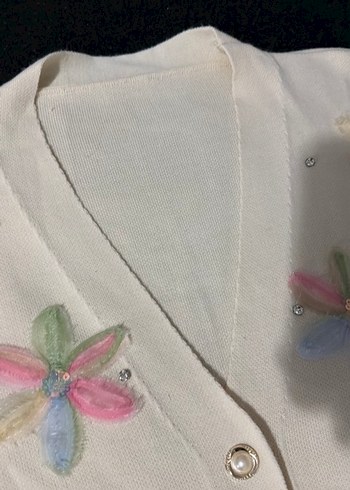 Çiçek Desenli Pastel Renkli Hırka - Görsel 4