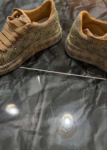 Parlak Yılan Desenli Kadın Dolgu Topuklu Spor Ayakkabı - Görsel 7